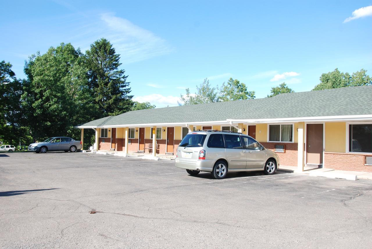 Mount Laurel Motel Hazleton Exterior foto