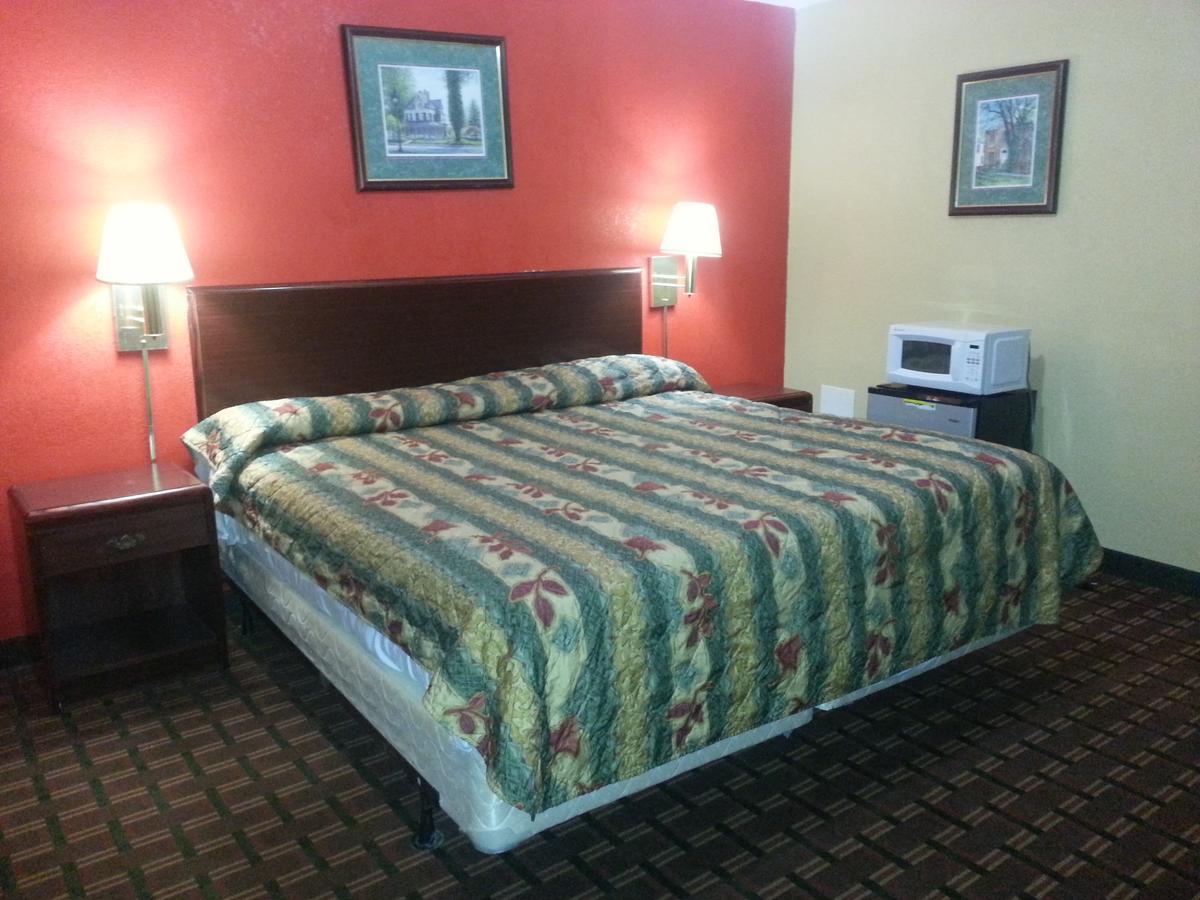 Mount Laurel Motel Hazleton Exterior foto